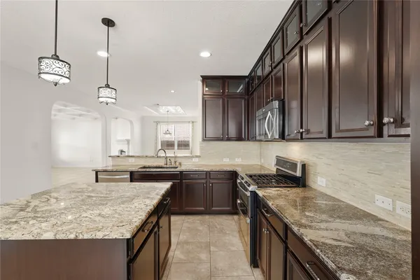 $3,500 | 4522 Millstone Canyon Lane, Sugar Land, TX 77479