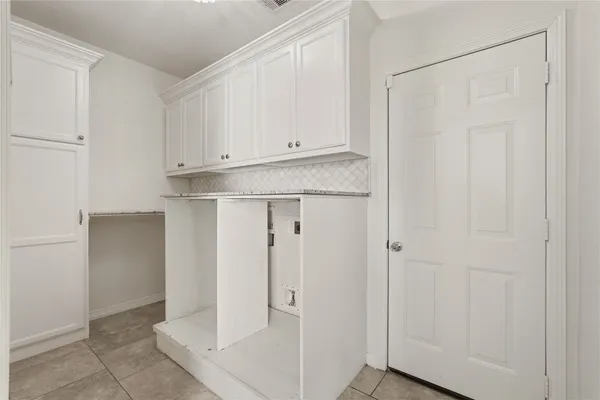 $3,500 | 4522 Millstone Canyon Lane, Sugar Land, TX 77479