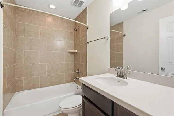 $3,500 | 4522 Millstone Canyon Lane, Sugar Land, TX 77479