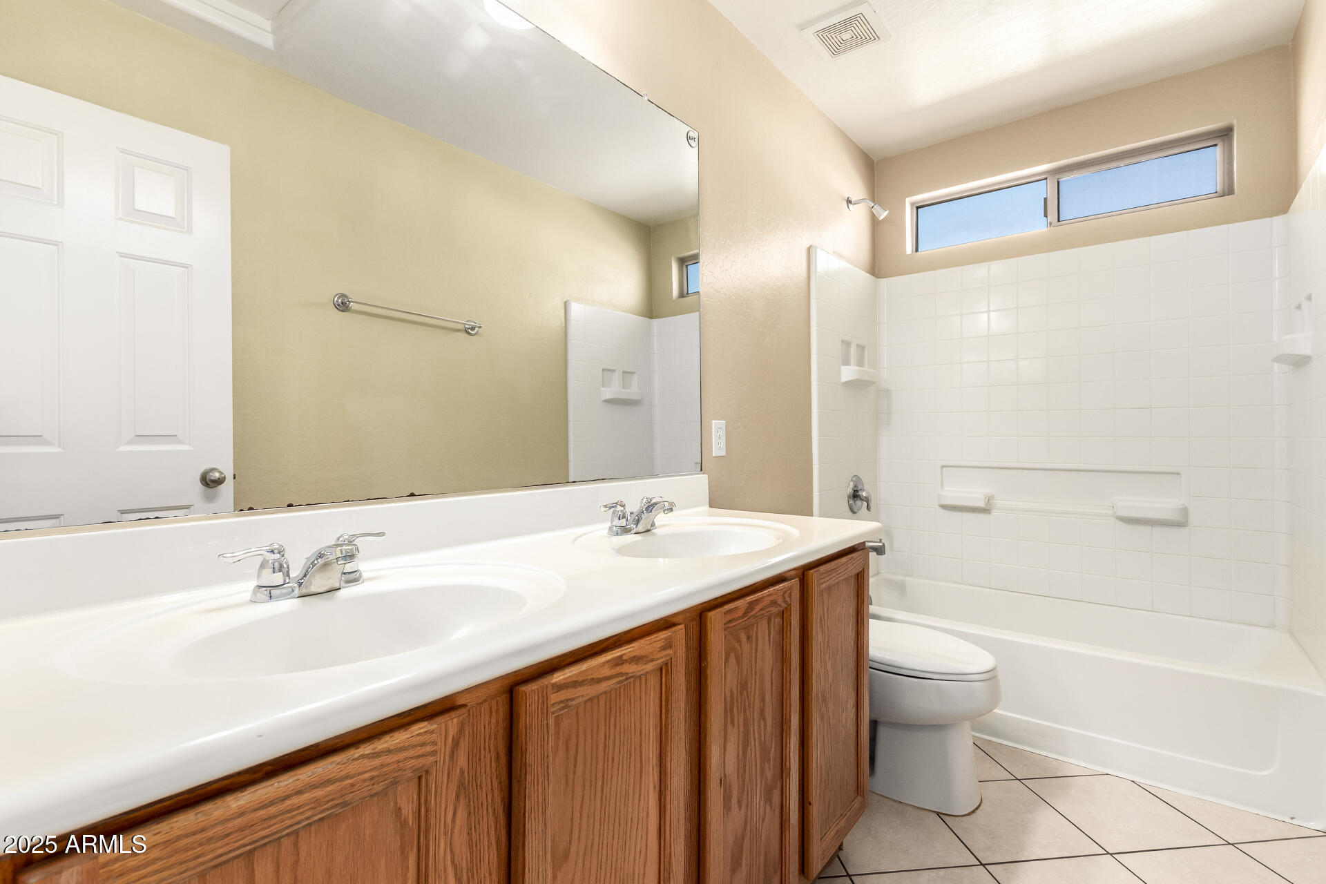 5132 West Shumway Farm Road Laveen, AZ 85339 - Photo 21 of 32 full bathroom