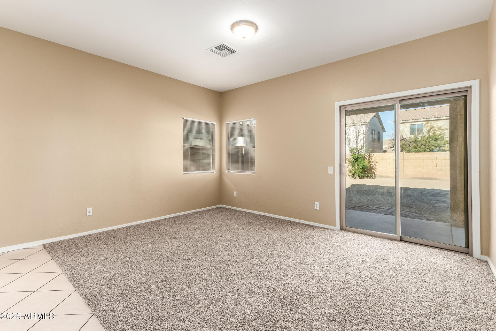 5132 West Shumway Farm Road Laveen, AZ 85339 - Photo 7 of 32 Family room