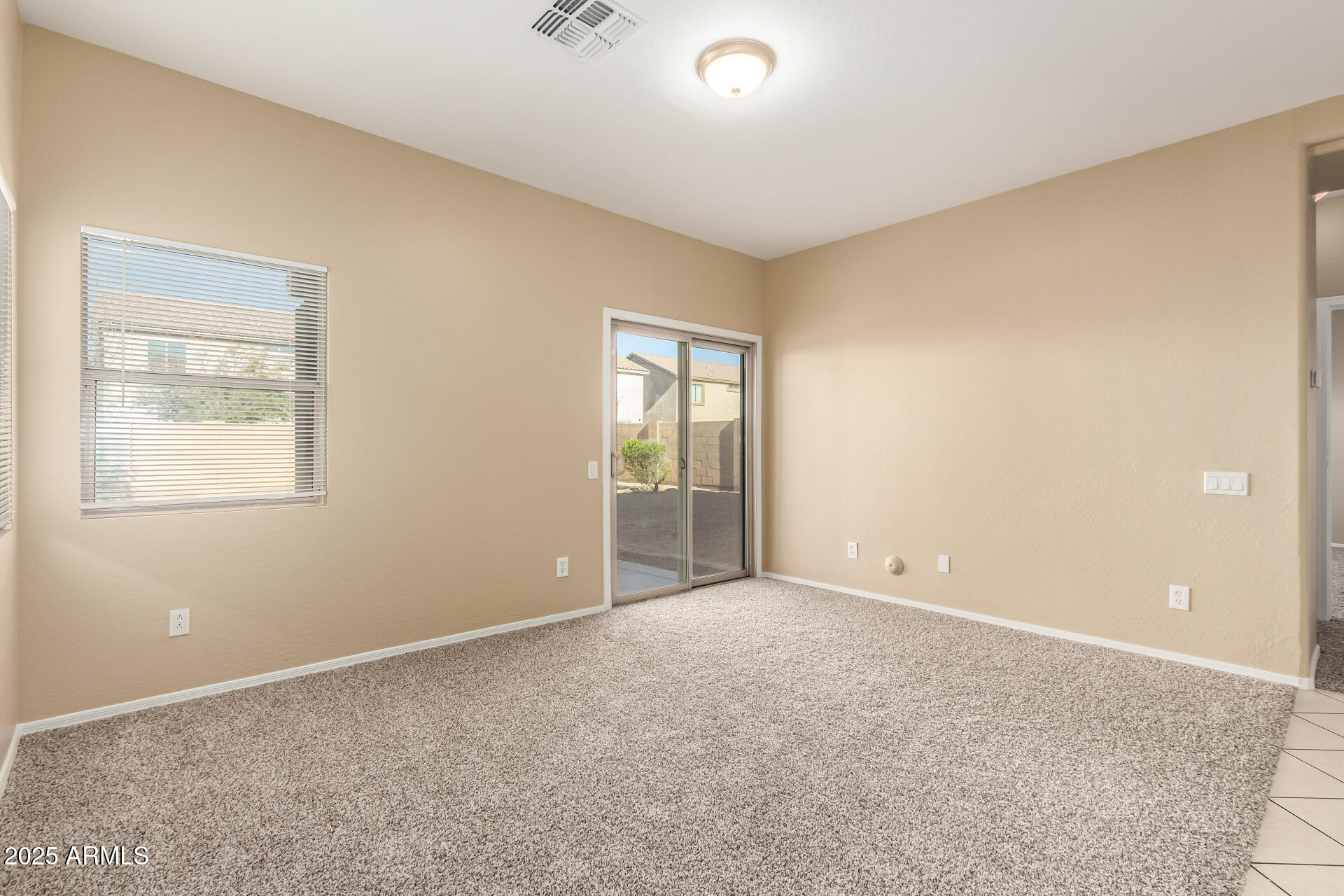 5132 West Shumway Farm Road Laveen, AZ 85339 - Photo 8 of 32 Family room