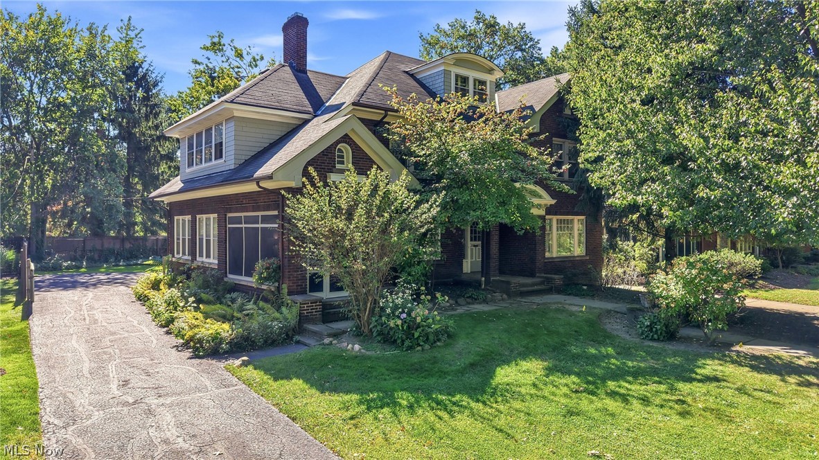 2692 Colchester Road Cleveland Heights, OH 44106 - Photo 1 of 46 Gallery Image 1