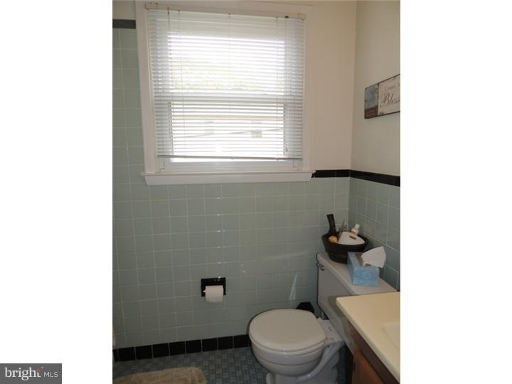 825 Valley View Road Media, PA 19063 - Photo 11 of 18 Bathroom