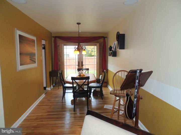 825 Valley View Road Media, PA 19063 - Photo 5 of 18 Dining Room