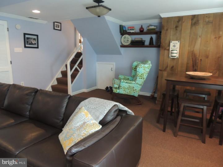 825 Valley View Road Media, PA 19063 - Photo 6 of 18 Family Room