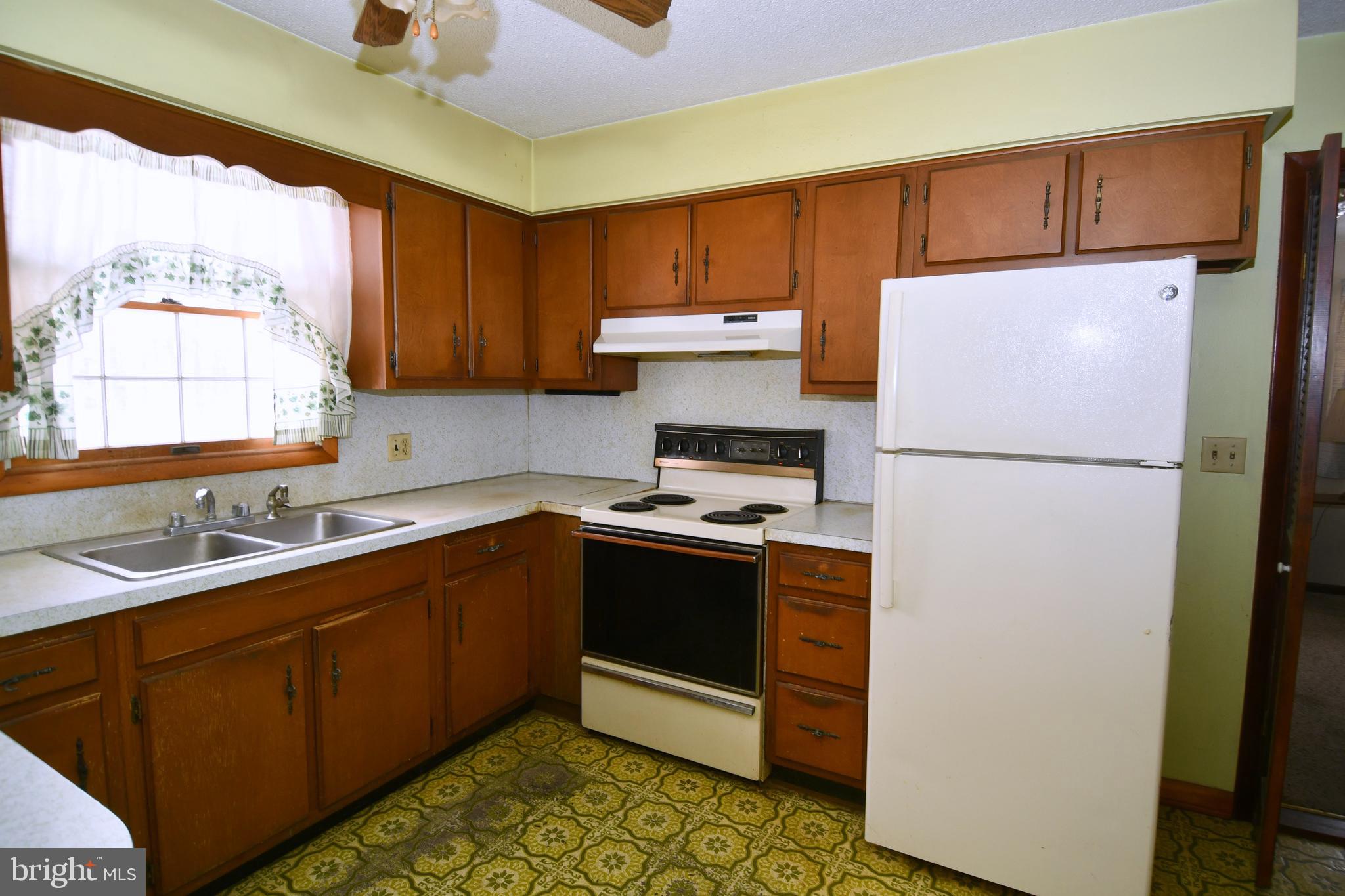 4645 Cold Run Valley Road Berkeley Springs, WV 25411 - Photo 14 of 30 Gallery Image 14
