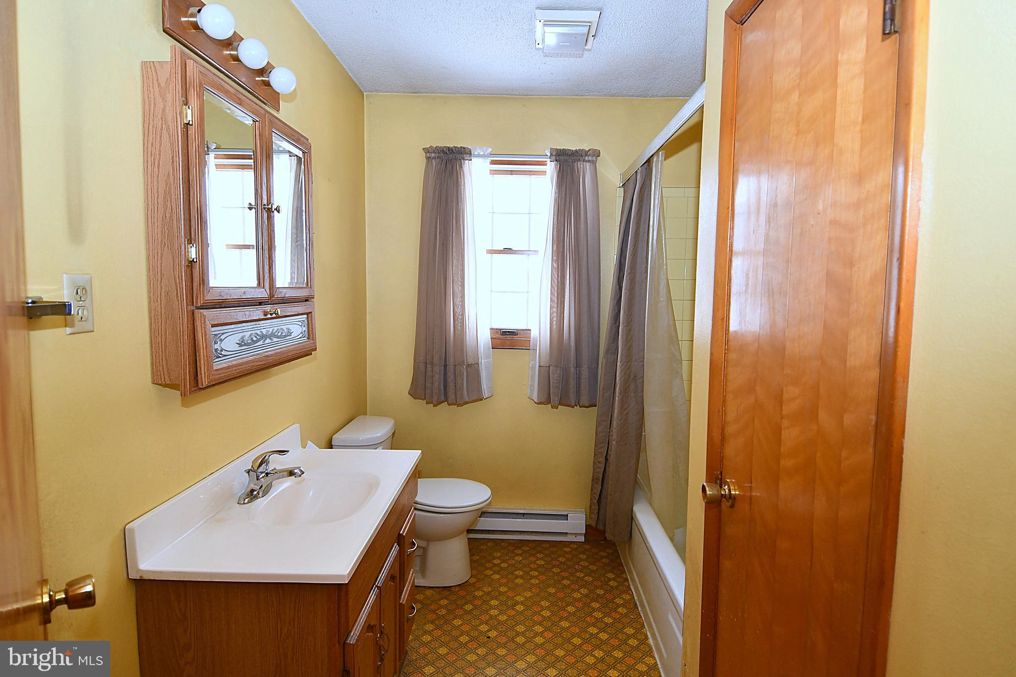 4645 Cold Run Valley Road Berkeley Springs, WV 25411 - Photo 17 of 30 Gallery Image 17