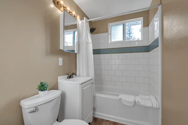 $219,500 | 21642 Cottonwood Street, Burney, CA 96013