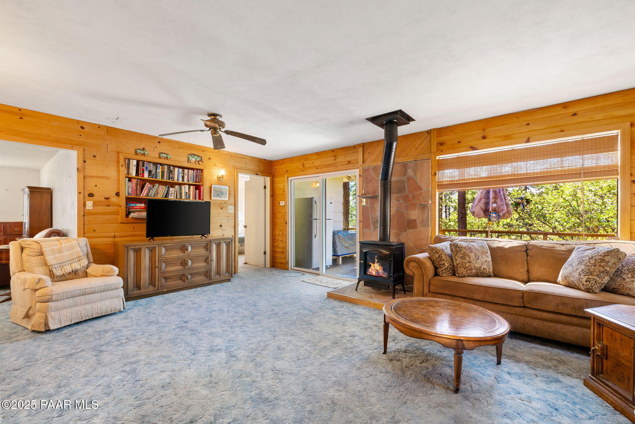 1087 North Turkey Run Road Prescott, AZ 86305 - Photo 7 of 31 Living Room