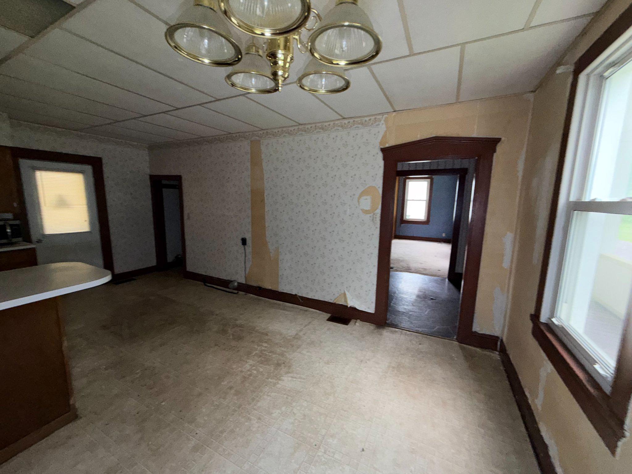 18705 Temperance Row Barton, MD 21521 - Photo 27 of 62 Kitchen with adjoining dining.