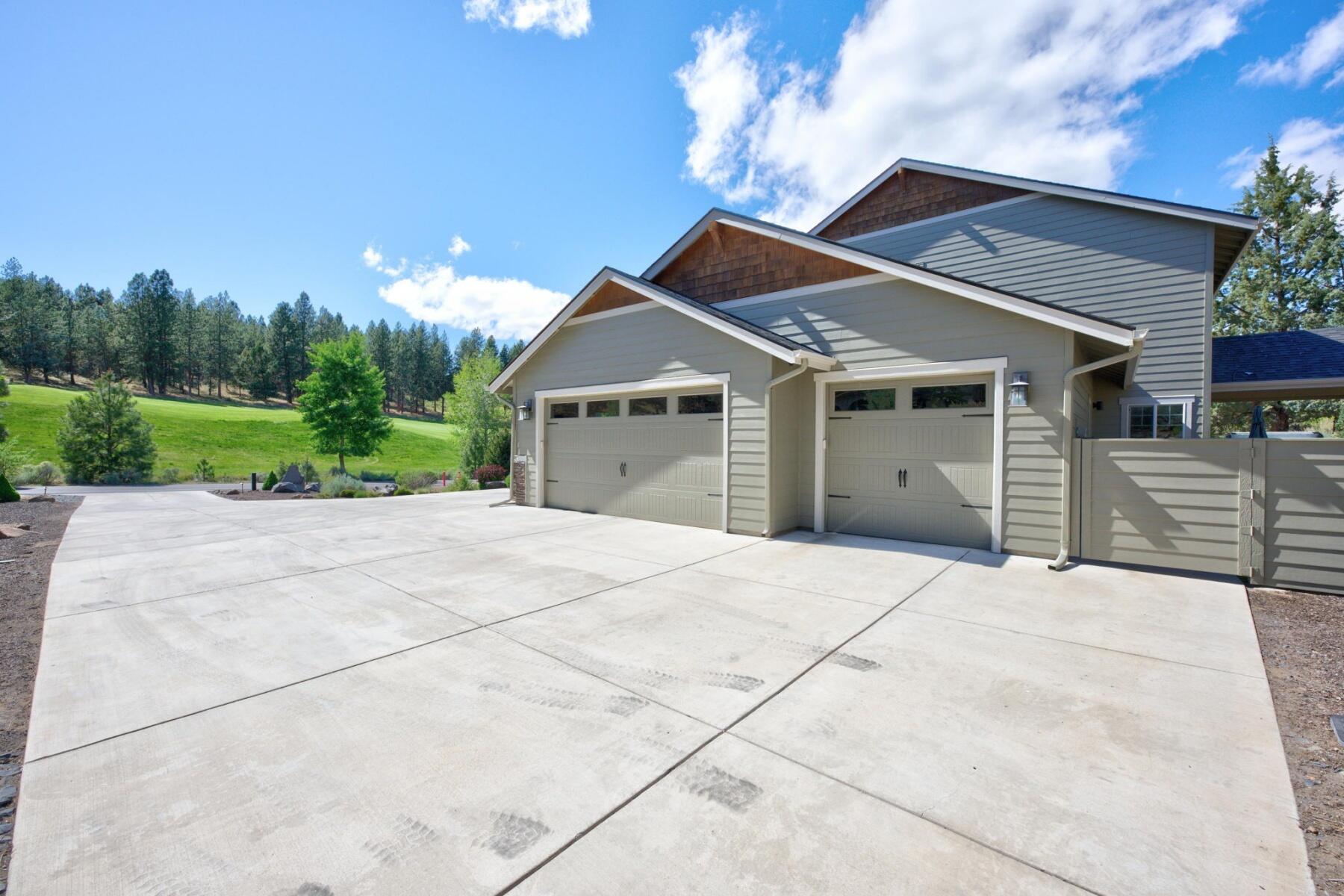 2269 Northwest Putnam Road Bend, OR 97703 - Photo 49 of 57