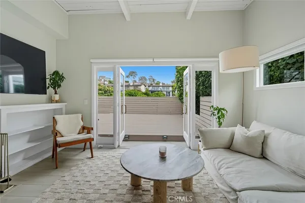 a view of entryway