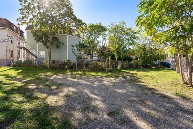 $2,400,000 | 20-22 Rockville Park, Boston, MA 02119