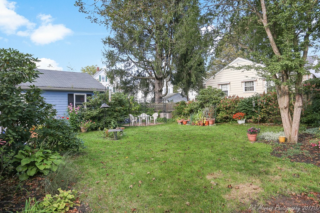 43 Ellsworth Road Peabody, MA 01960 - Photo 3 of 17 Gallery Image 3