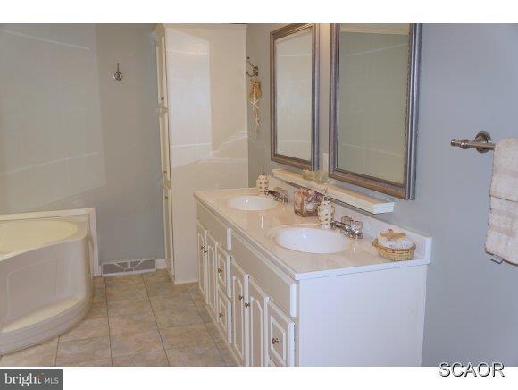 37162 Denton Woods Road Ocean View, DE 19970 - Photo 15 of 24 Gallery Image 15