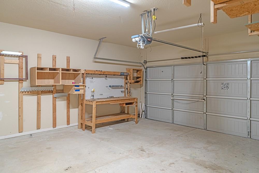 7103 Azalea Square San Antonio, TX 78218 - Photo 21 of 21 a view of a garage