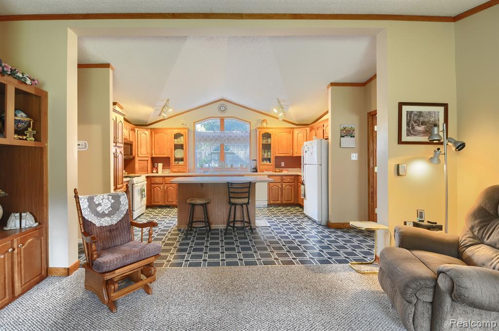 2475 North Summers Road Imlay City, MI 48444 - Photo 8 of 38