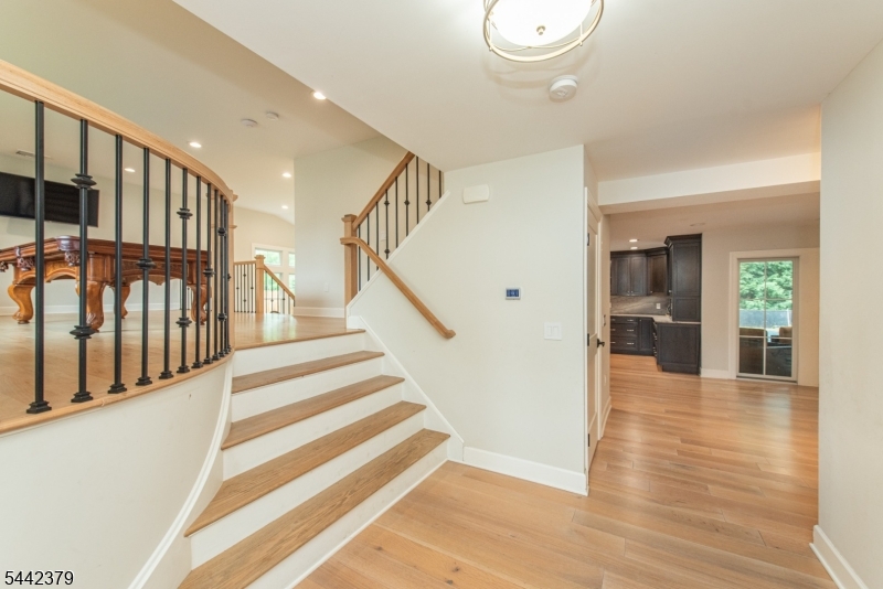 57 Coventry Road Wayne, NJ 07470 - Photo 3 of 35