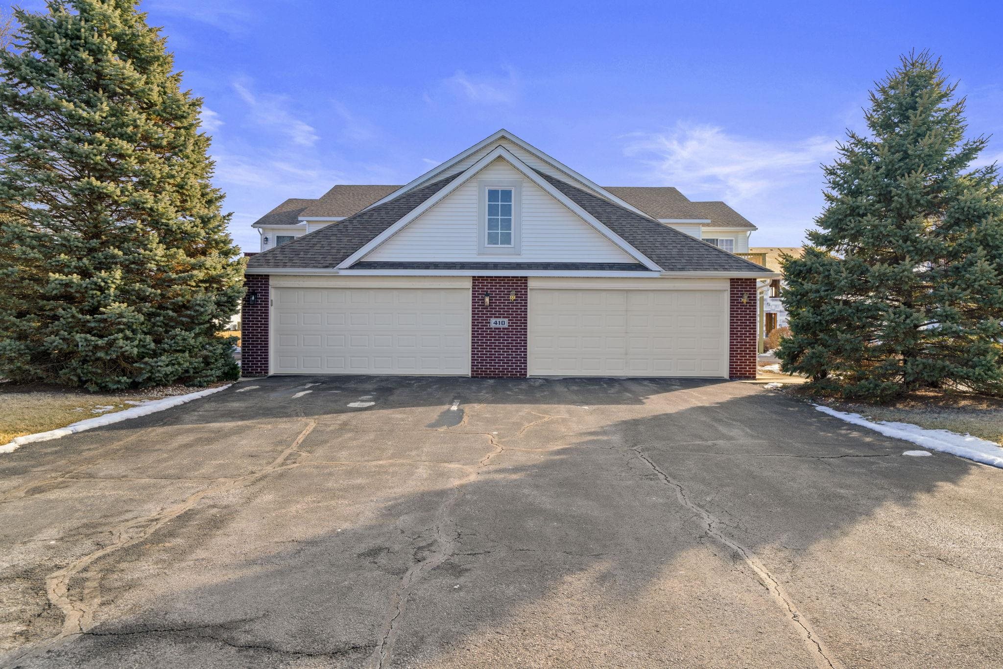 410 Pine White Road, Unit 102B Roscoe, IL 61073 - Photo 3 of 25