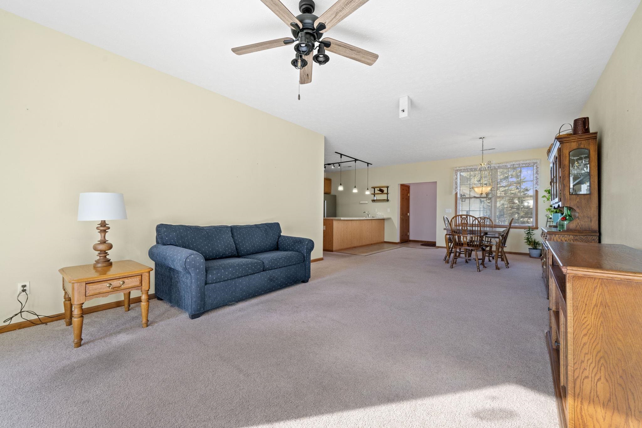 410 Pine White Road, Unit 102B Roscoe, IL 61073 - Photo 7 of 25