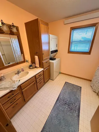 $95,000 | 721 7th Street, Walnut Grove, MN 56180