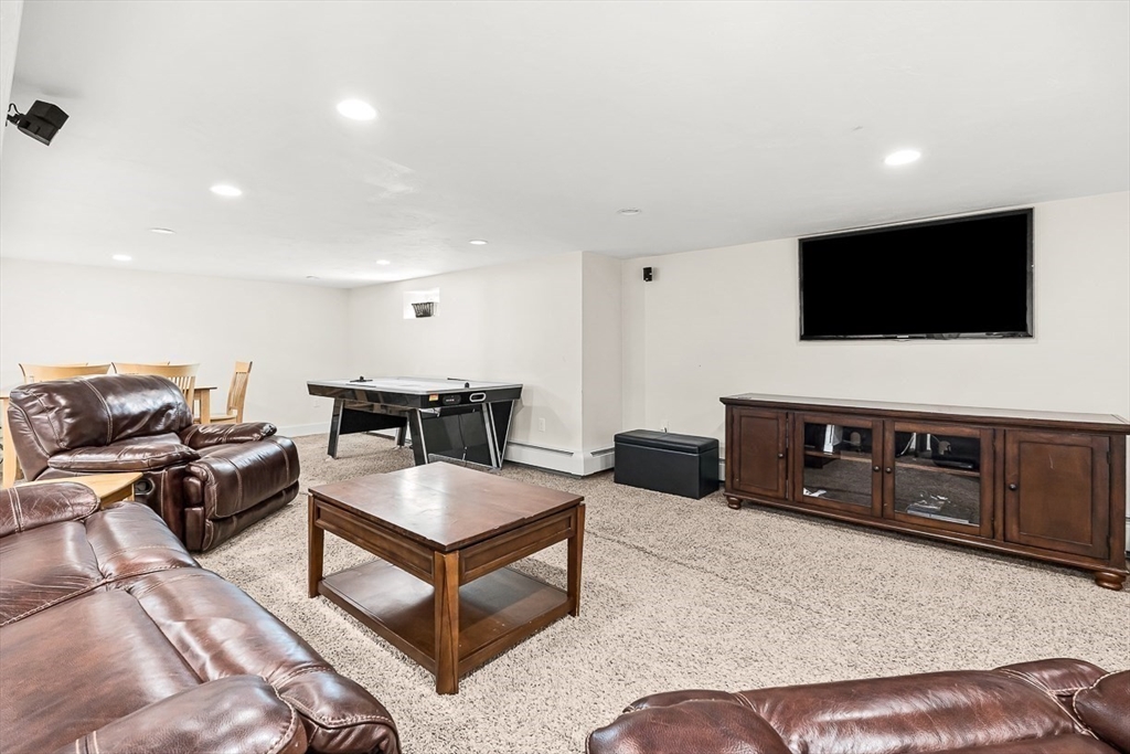 43 Albemarle Road Newton, MA 02460 - Photo 15 of 20 Gallery Image 15