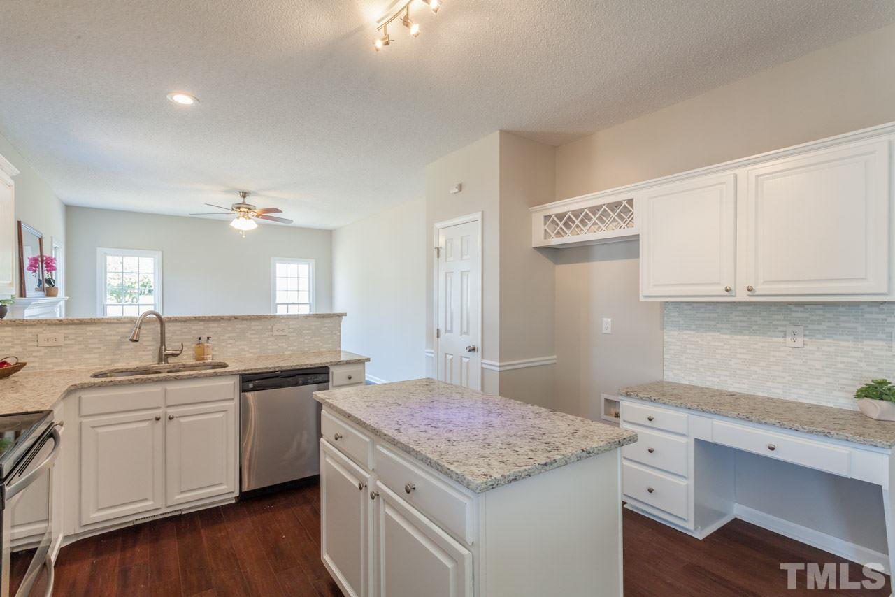 820 Falling Wind Court Raleigh, NC 27610 - Photo 8 of 24 Gallery Image 8