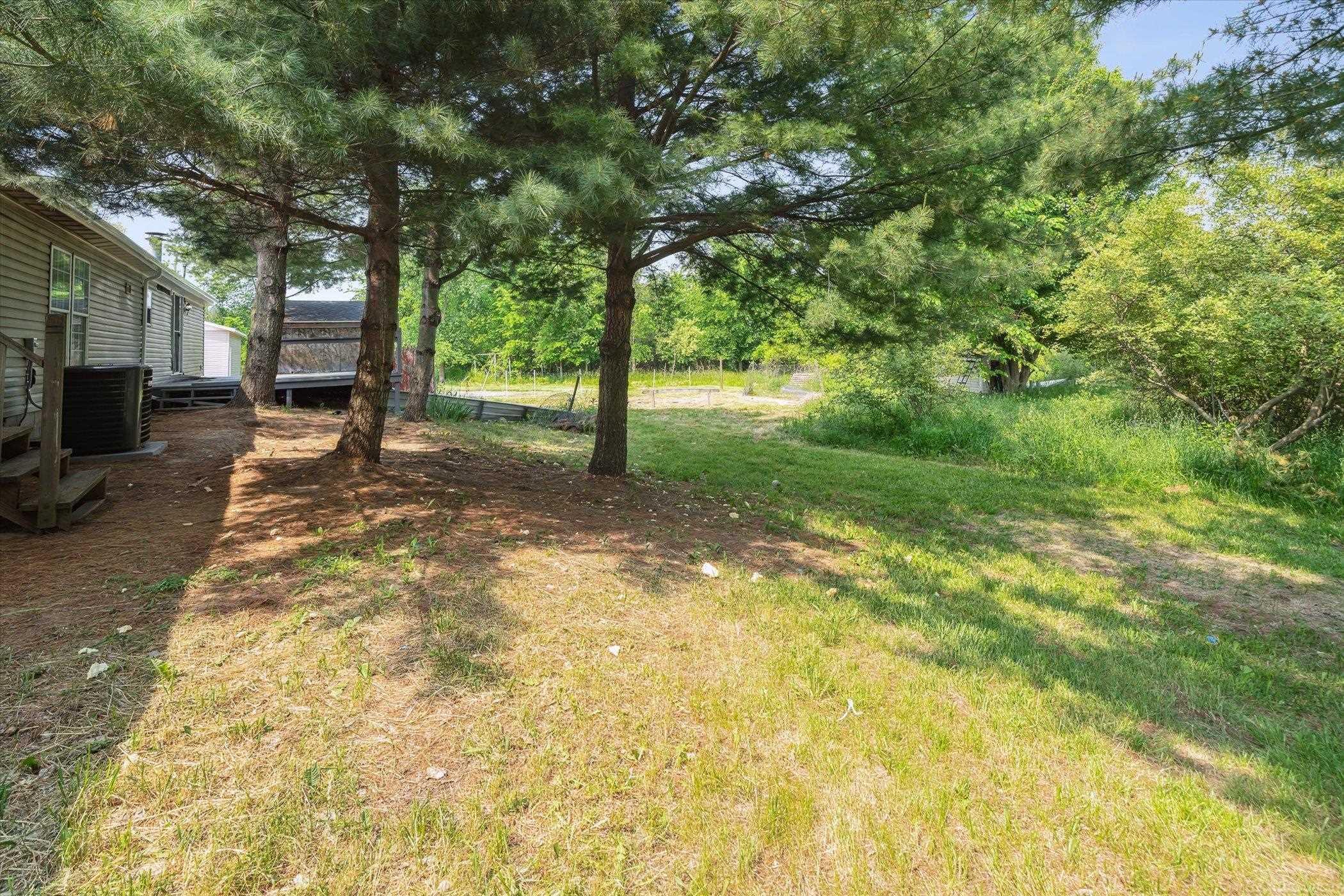 8397 Vincent Road Croswell, MI 48422 - Photo 35 of 43 50117189-34.JPG
