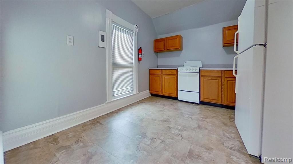 8 South Normal Street, Unit UPPR Ypsilanti, MI 48197 - Photo 8 of 10