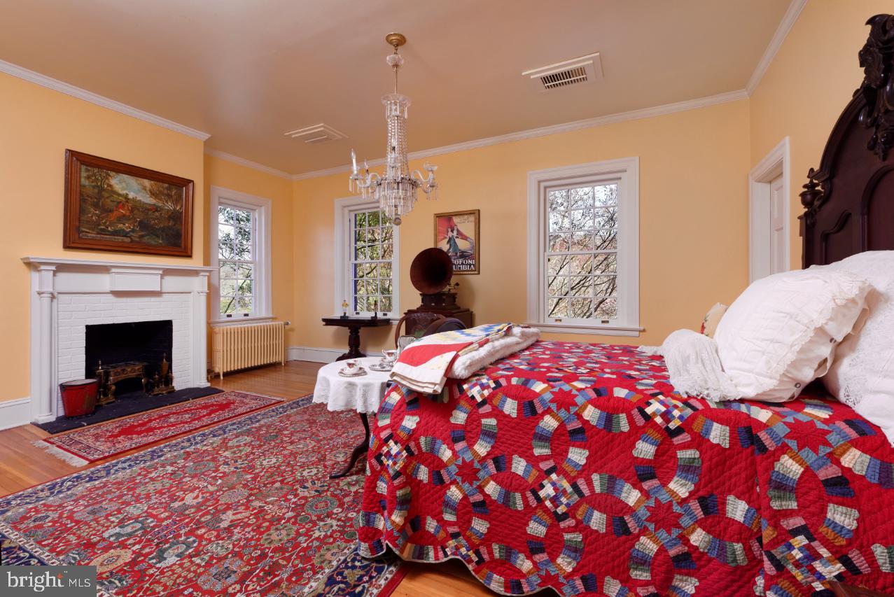 2082 Winchester Road Delaplane, VA 20144 - Photo 27 of 63 Gallery Image 27