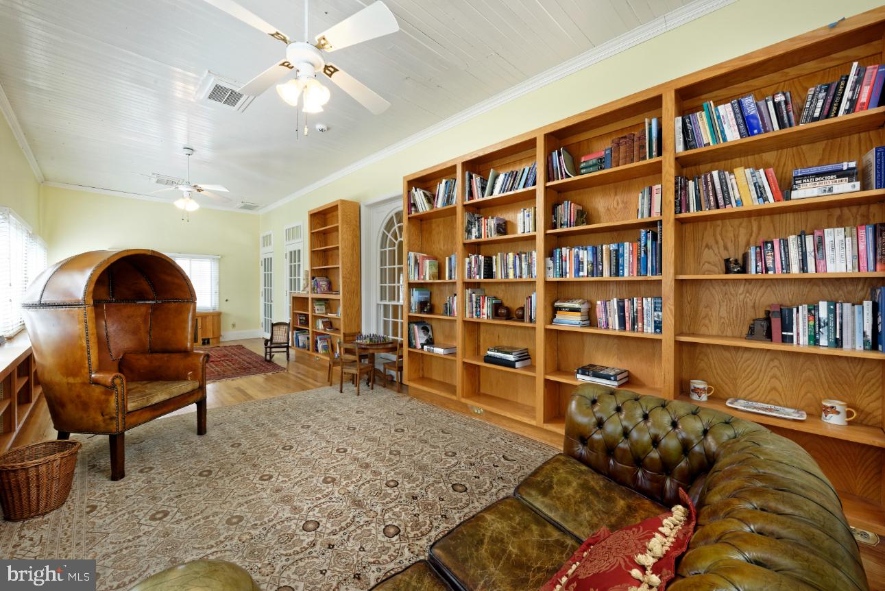 2082 Winchester Road Delaplane, VA 20144 - Photo 31 of 63 Gallery Image 31