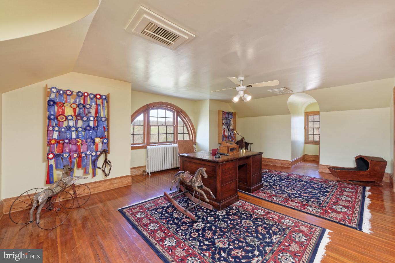 2082 Winchester Road Delaplane, VA 20144 - Photo 34 of 63 Gallery Image 34