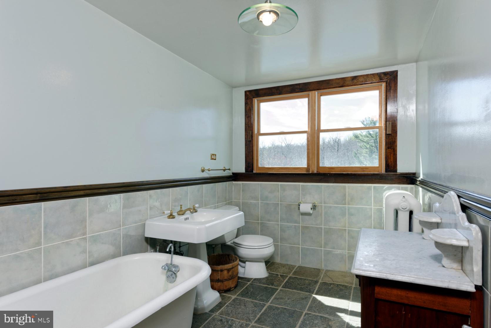 2082 Winchester Road Delaplane, VA 20144 - Photo 35 of 63 Gallery Image 35