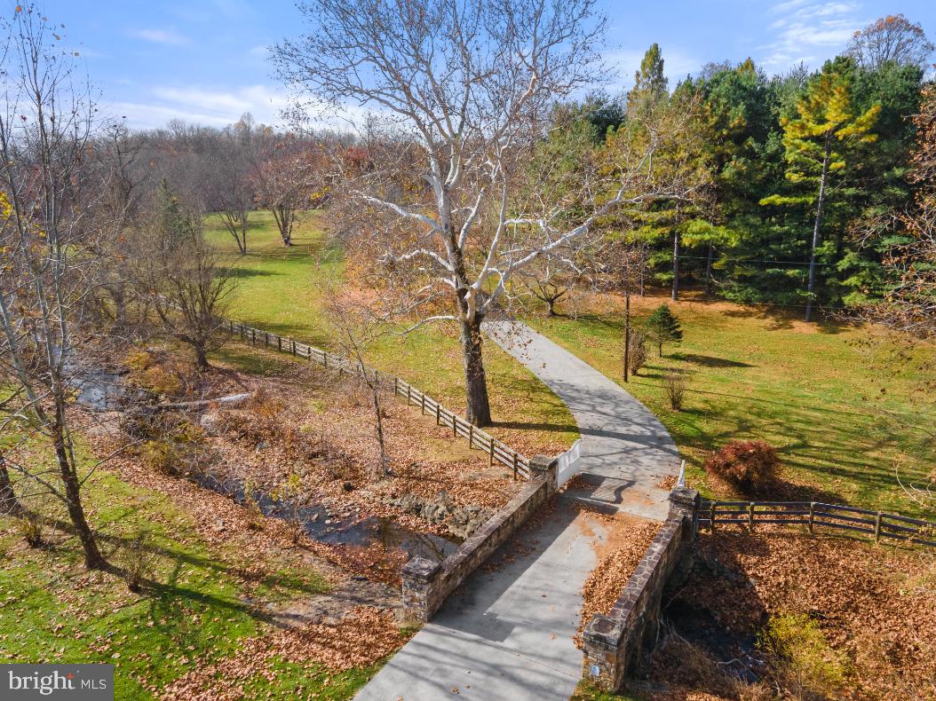 2082 Winchester Road Delaplane, VA 20144 - Photo 45 of 63 Gallery Image 45