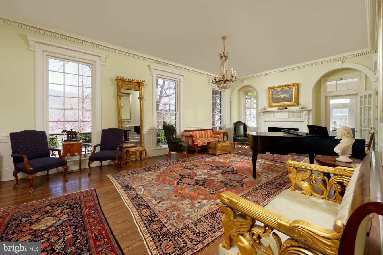 2082 Winchester Road Delaplane, VA 20144 - Photo 6 of 63 Gallery Image 6
