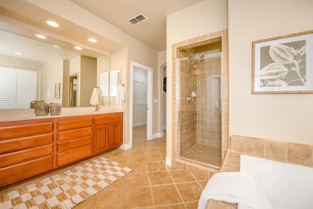 $989,900 | 33462 Canvas Back Street, Woodland, CA 95695