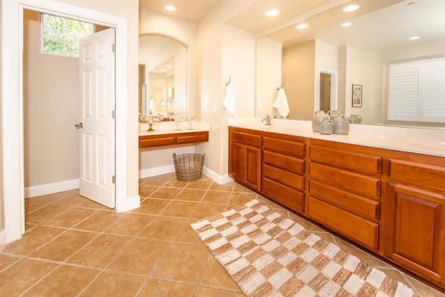 $989,900 | 33462 Canvas Back Street, Woodland, CA 95695