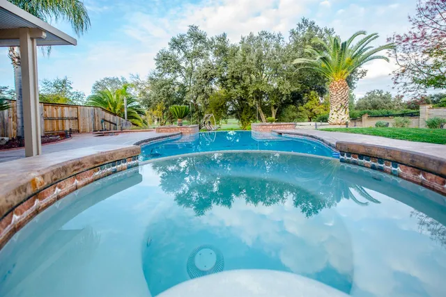 $989,900 | 33462 Canvas Back Street, Woodland, CA 95695