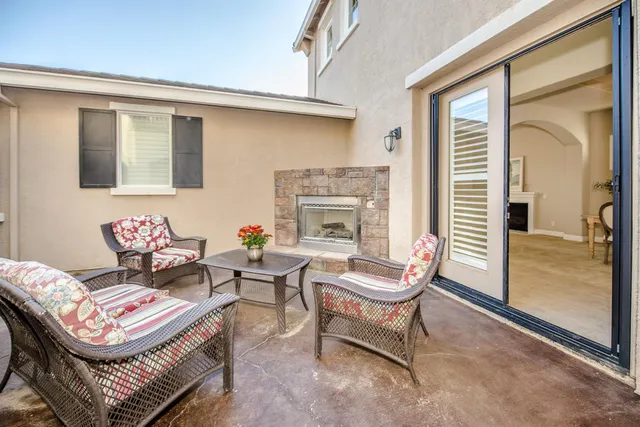 $989,900 | 33462 Canvas Back Street, Woodland, CA 95695