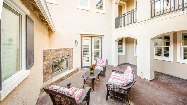 $989,900 | 33462 Canvas Back Street, Woodland, CA 95695