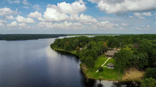 $734,000 | 2142 Fawn Crossing, Gilmer, TX 75644