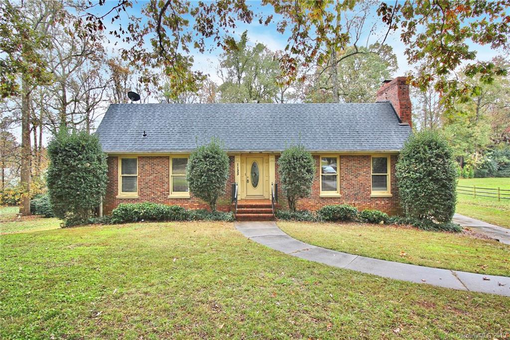 1125 Mineral Springs Road Charlotte, NC 28262 - Photo 1 of 36