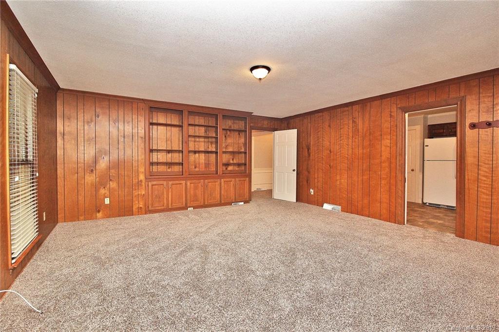 1125 Mineral Springs Road Charlotte, NC 28262 - Photo 12 of 36