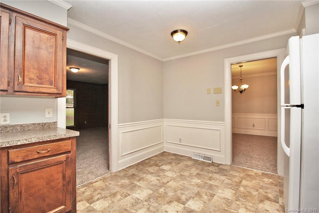 1125 Mineral Springs Road Charlotte, NC 28262 - Photo 15 of 36