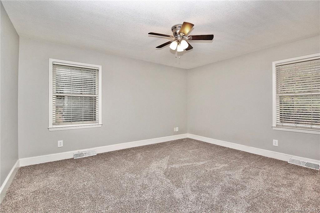 1125 Mineral Springs Road Charlotte, NC 28262 - Photo 20 of 36