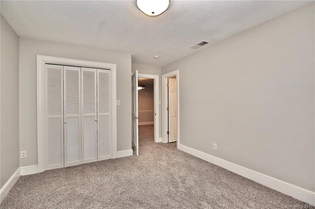 1125 Mineral Springs Road Charlotte, NC 28262 - Photo 27 of 36