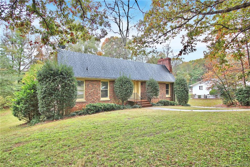 1125 Mineral Springs Road Charlotte, NC 28262 - Photo 4 of 36