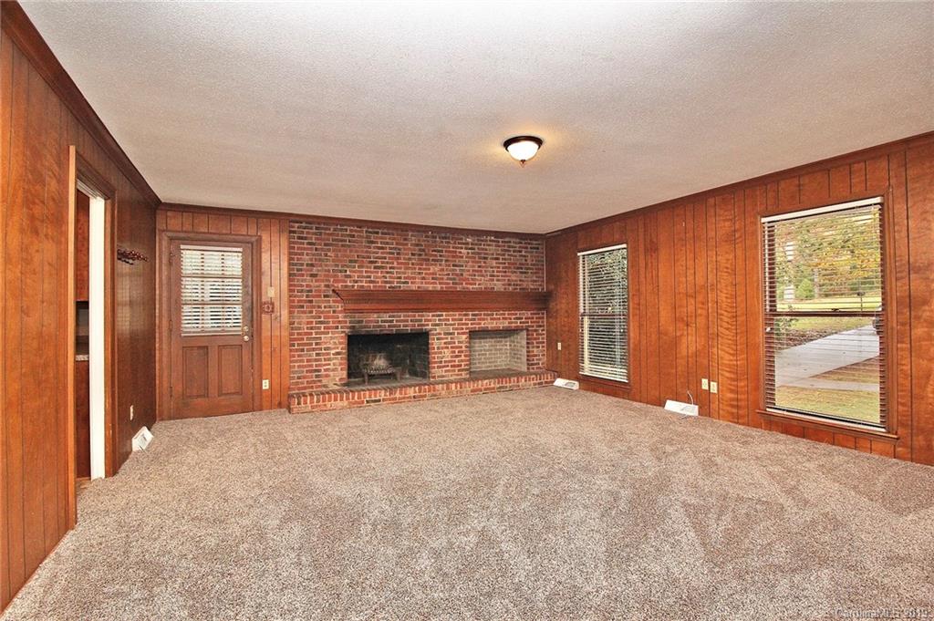 1125 Mineral Springs Road Charlotte, NC 28262 - Photo 10 of 36