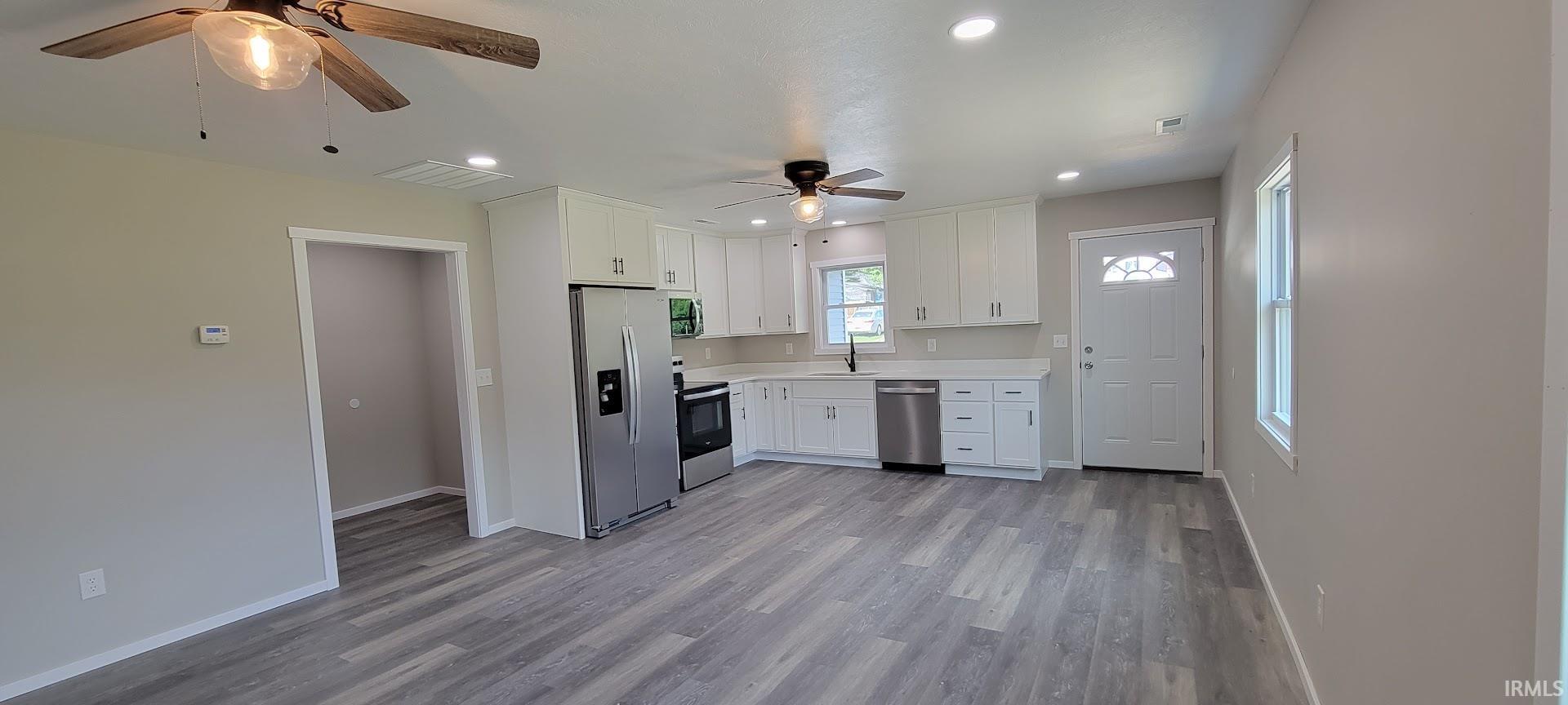 705 Indiana Street Bicknell, IN 47512 - Photo 4 of 18